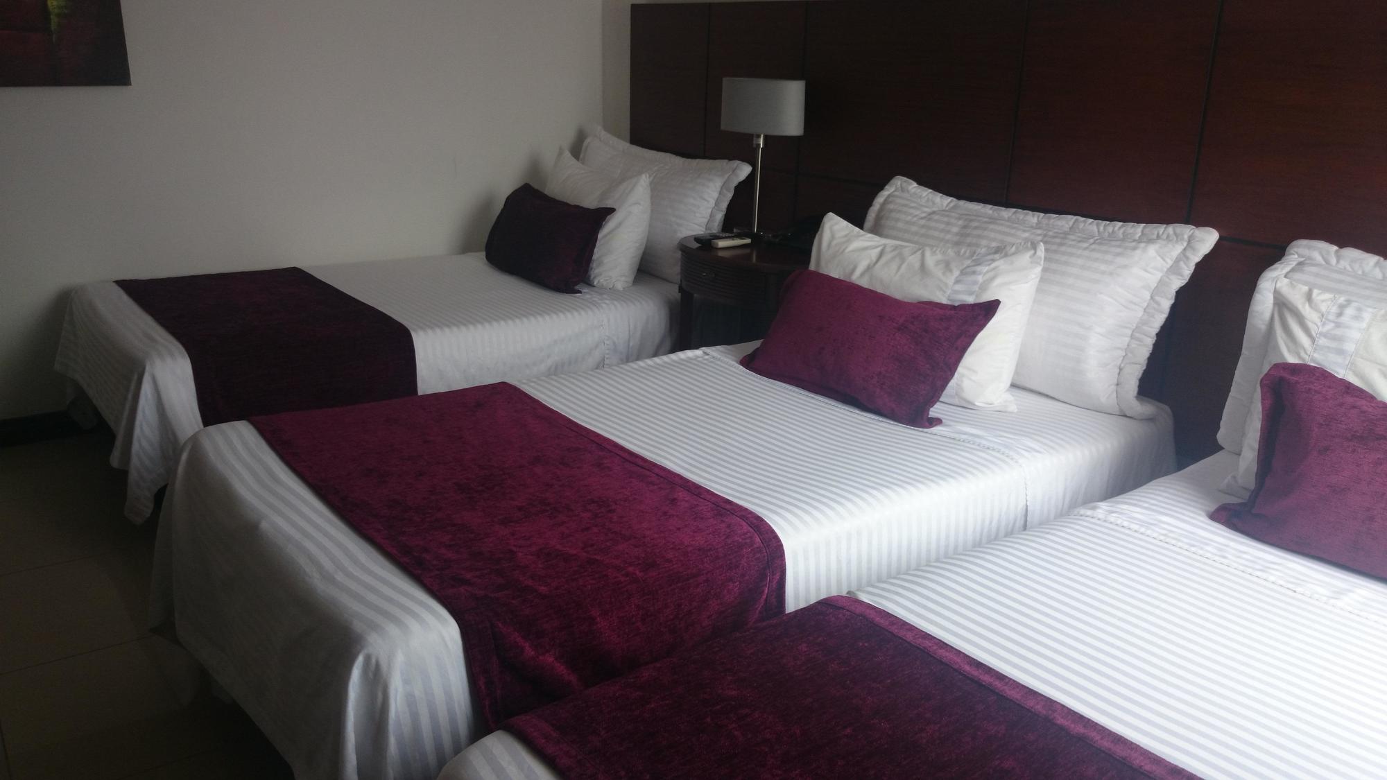 Hotel Suite Comfort Medellín Exterior foto